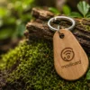 Llavero madera NFC de contacto 002